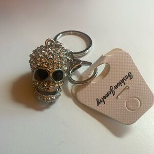 NWT Bejeweled skeleton head keychain